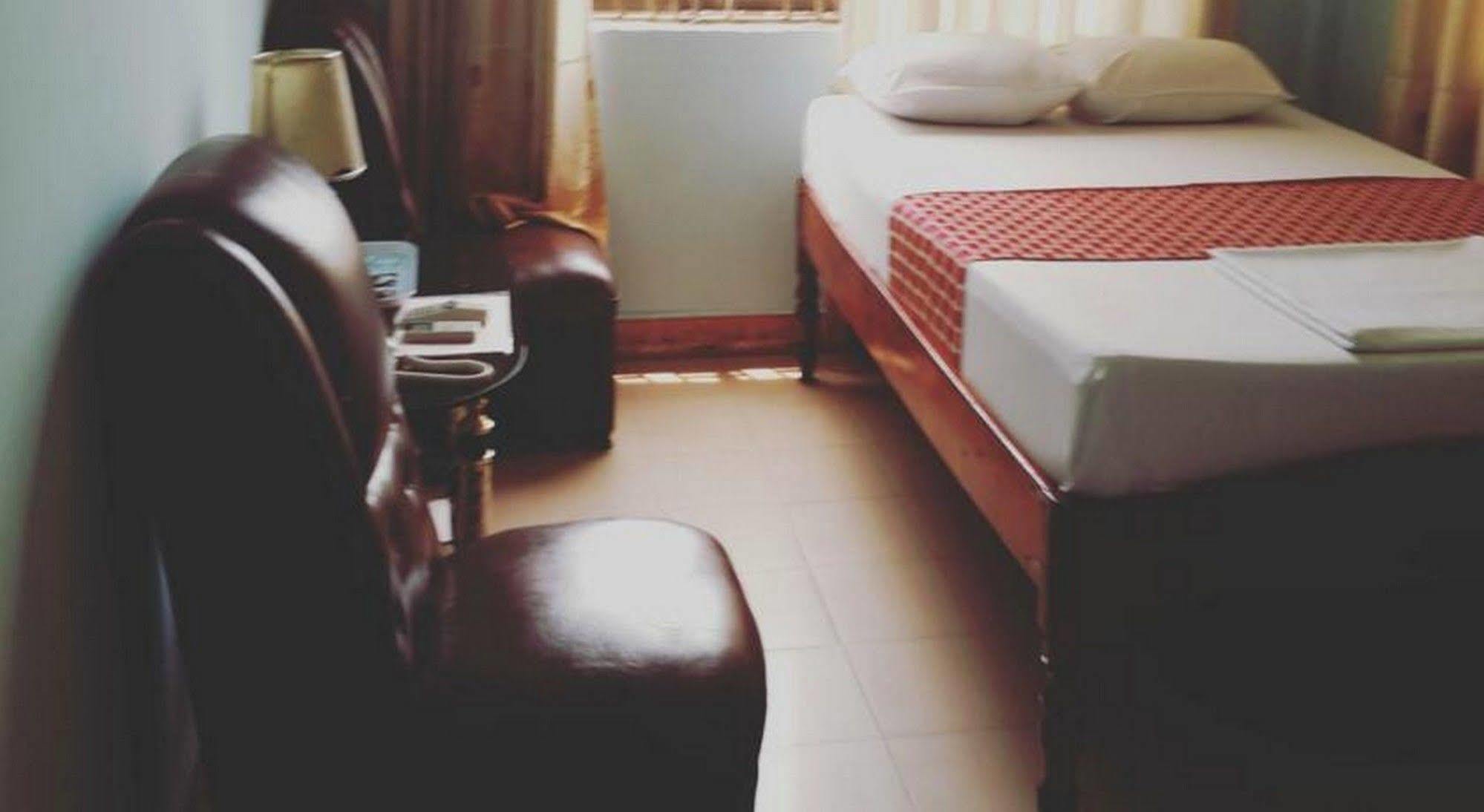 Phong Nha Hotel Hue Esterno foto